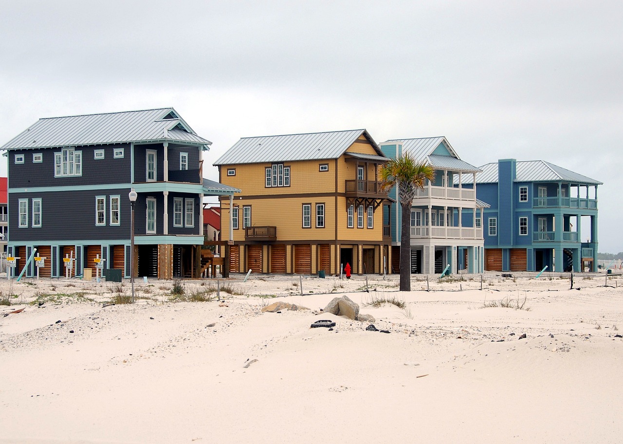 beach homes, construction, industry-1646621.jpg