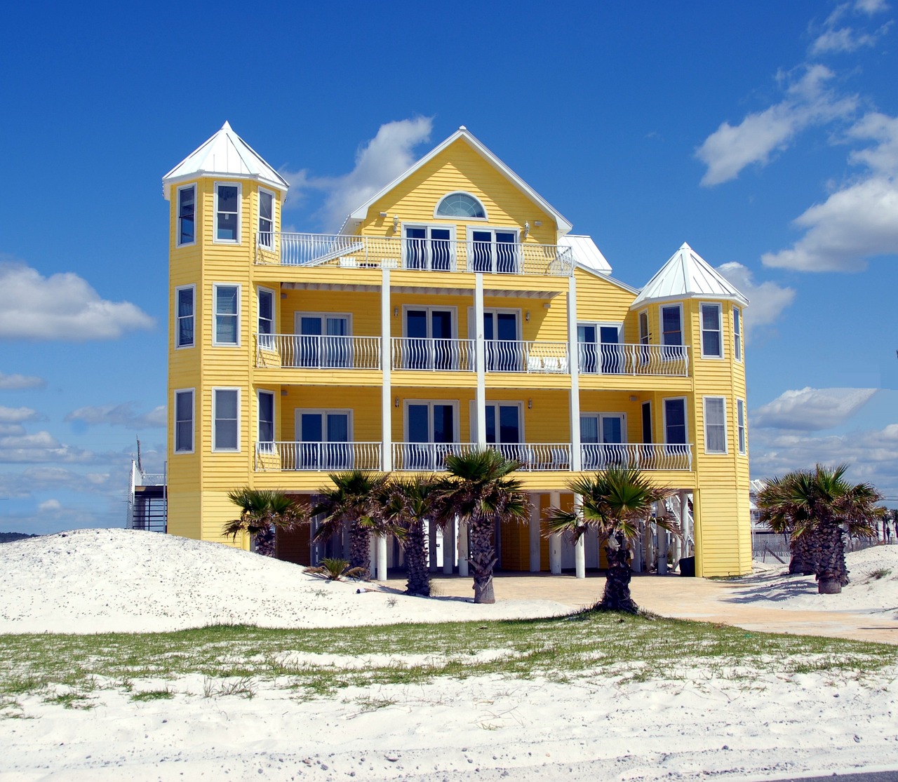 florida, new, beach apartment-1624651.jpg